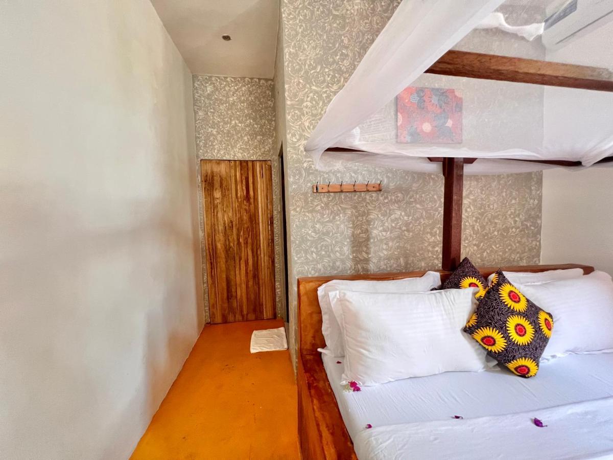 Bed and Breakfast Barabara House Джамбиани Экстерьер фото
