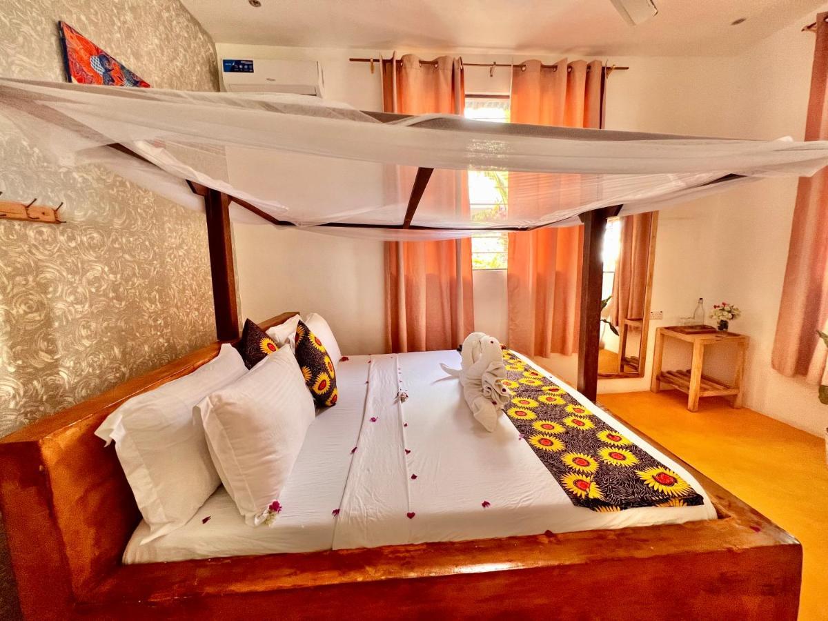 Bed and Breakfast Barabara House Джамбиани Экстерьер фото