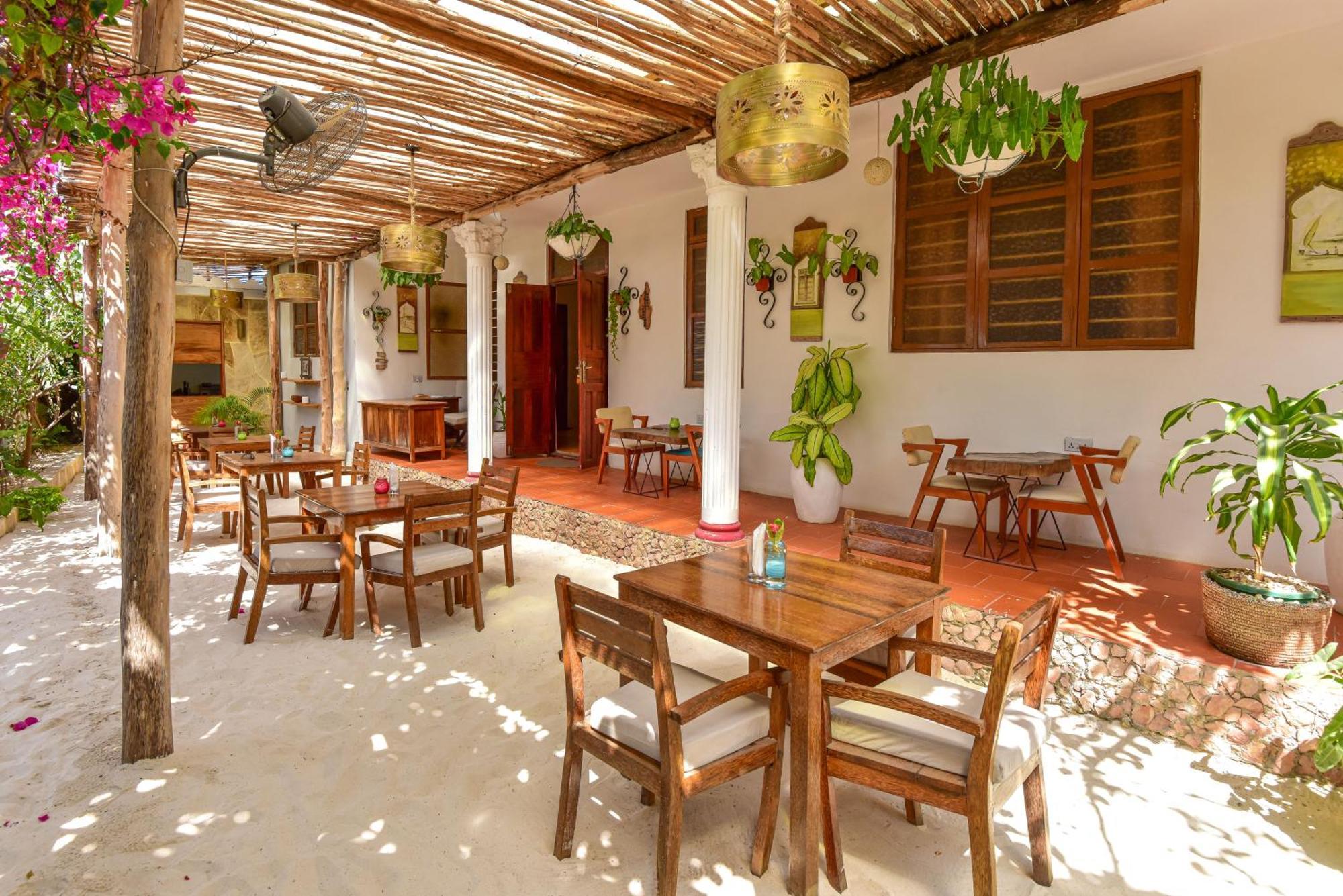 Bed and Breakfast Barabara House Джамбиани Экстерьер фото